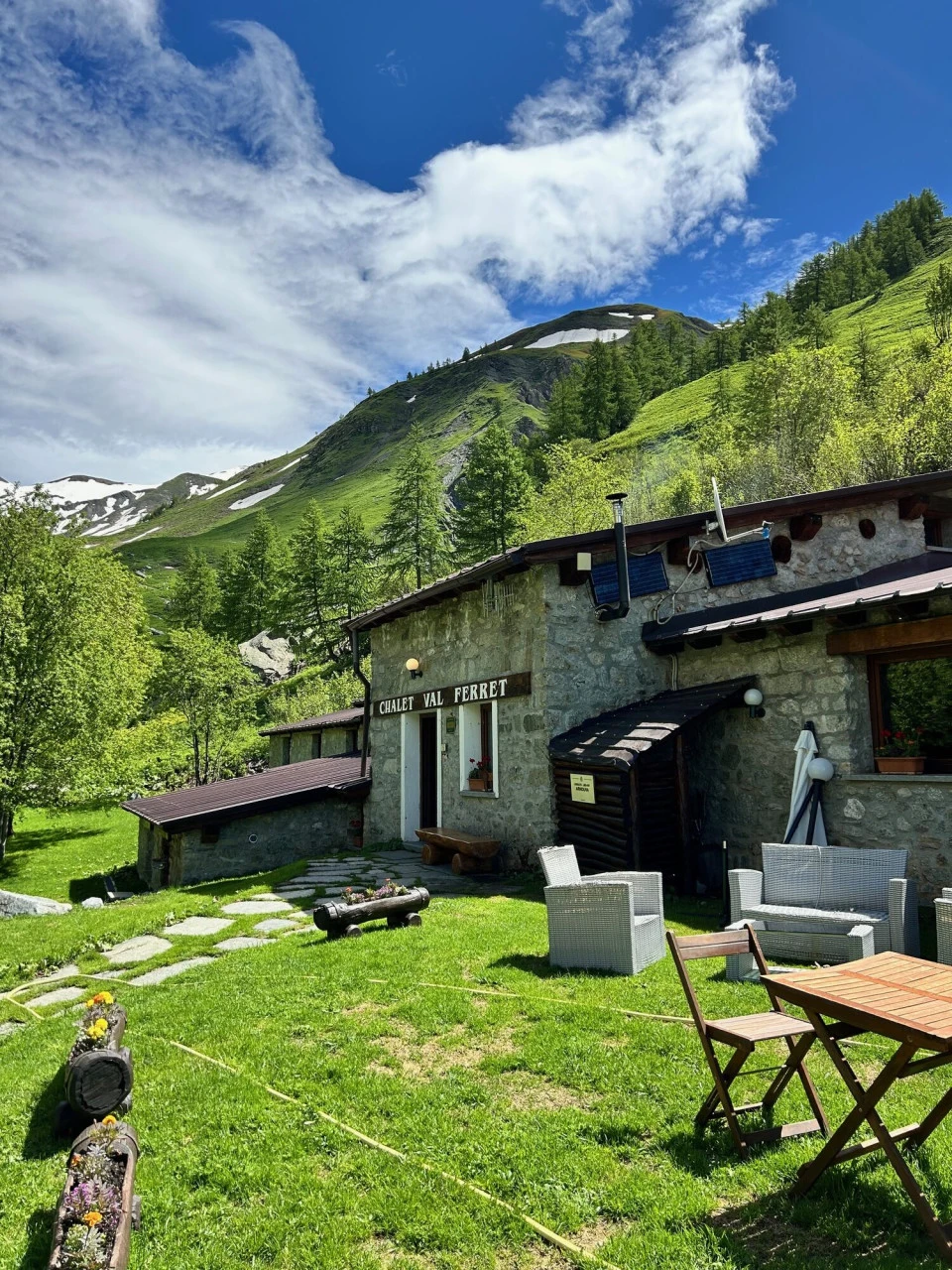 Hôtel Lavachey in the Italian Val Ferret