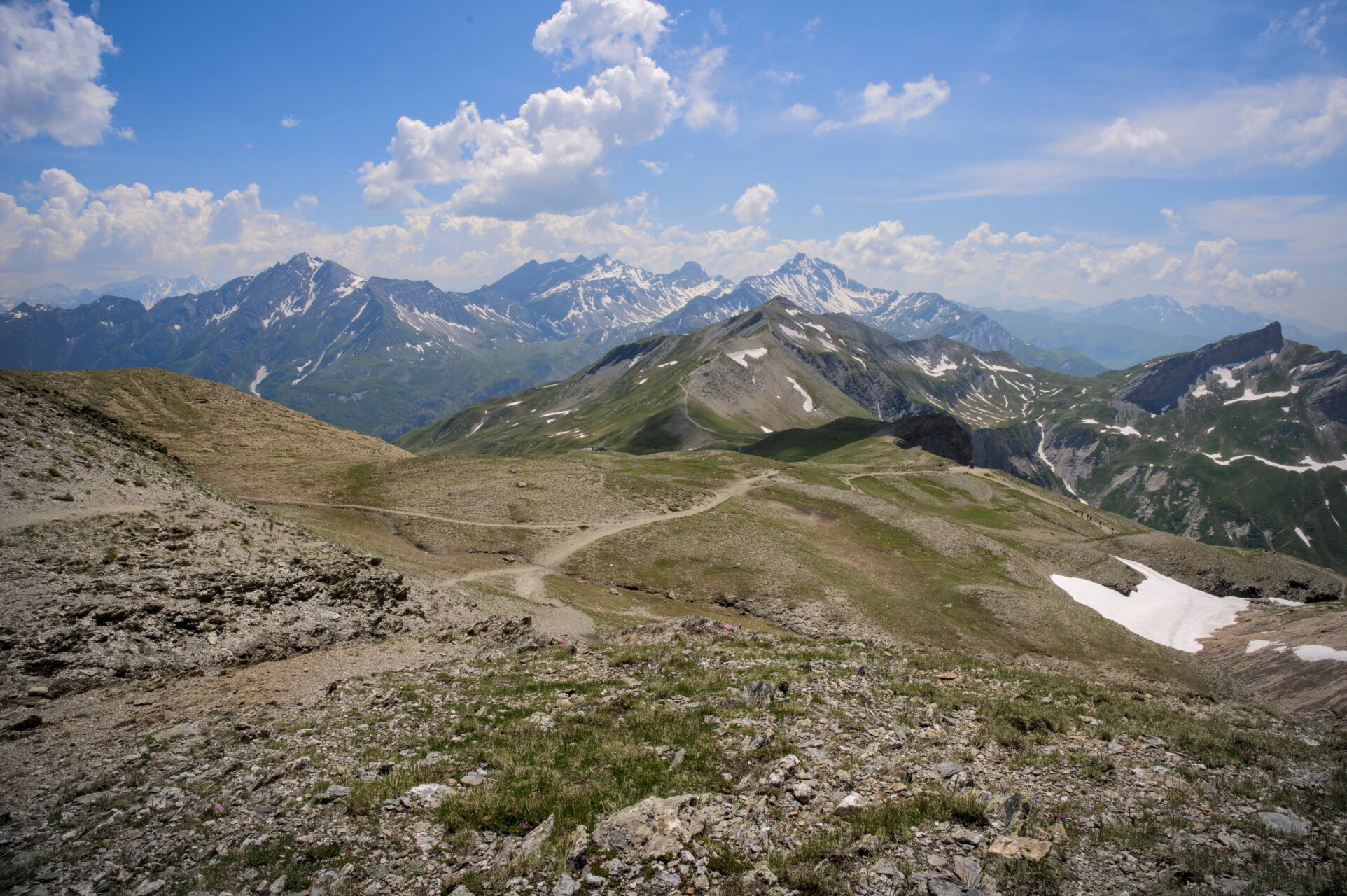 Ridge trail towards the Col de la Croix du Bonhomme